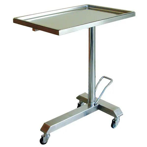 Instrumententisch in silber mit drei Rollen und Größenverstellbarem Griff auf weißem Hintergrund.jpg